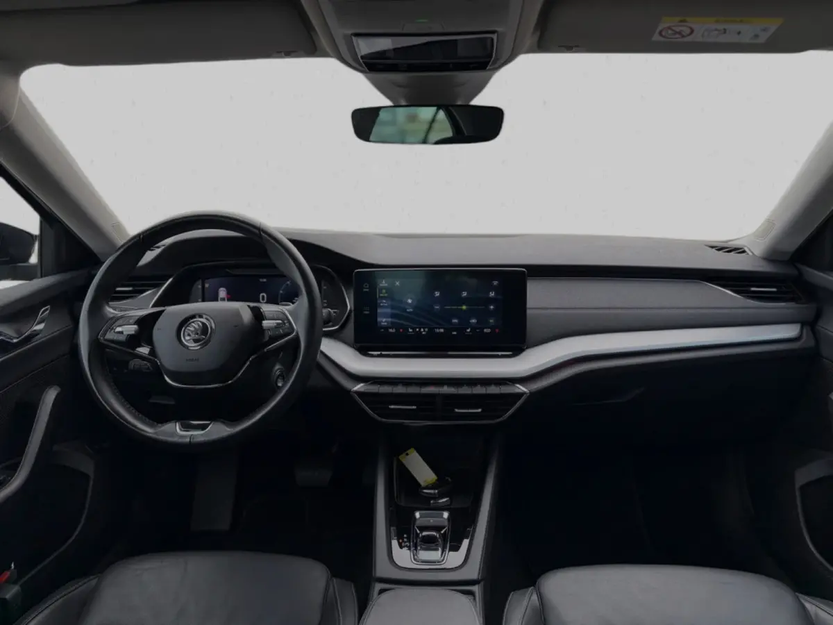 1.4 TSI iV PHEV Sportline Business(Goed OnderH, Carplay/ Android, Camera, Elektrische Stoelen, StoelV/ StuurV, Etc)