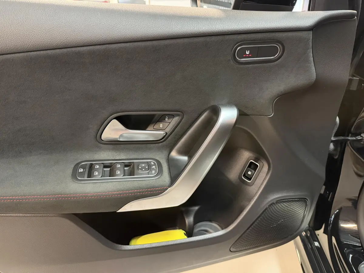 250 e AMG Line 18"/SOH 97%/360 camera/PDC v+a/Stoelverwarming/Apple Carplay & Android Auto/DAB/Navigatie/Climate