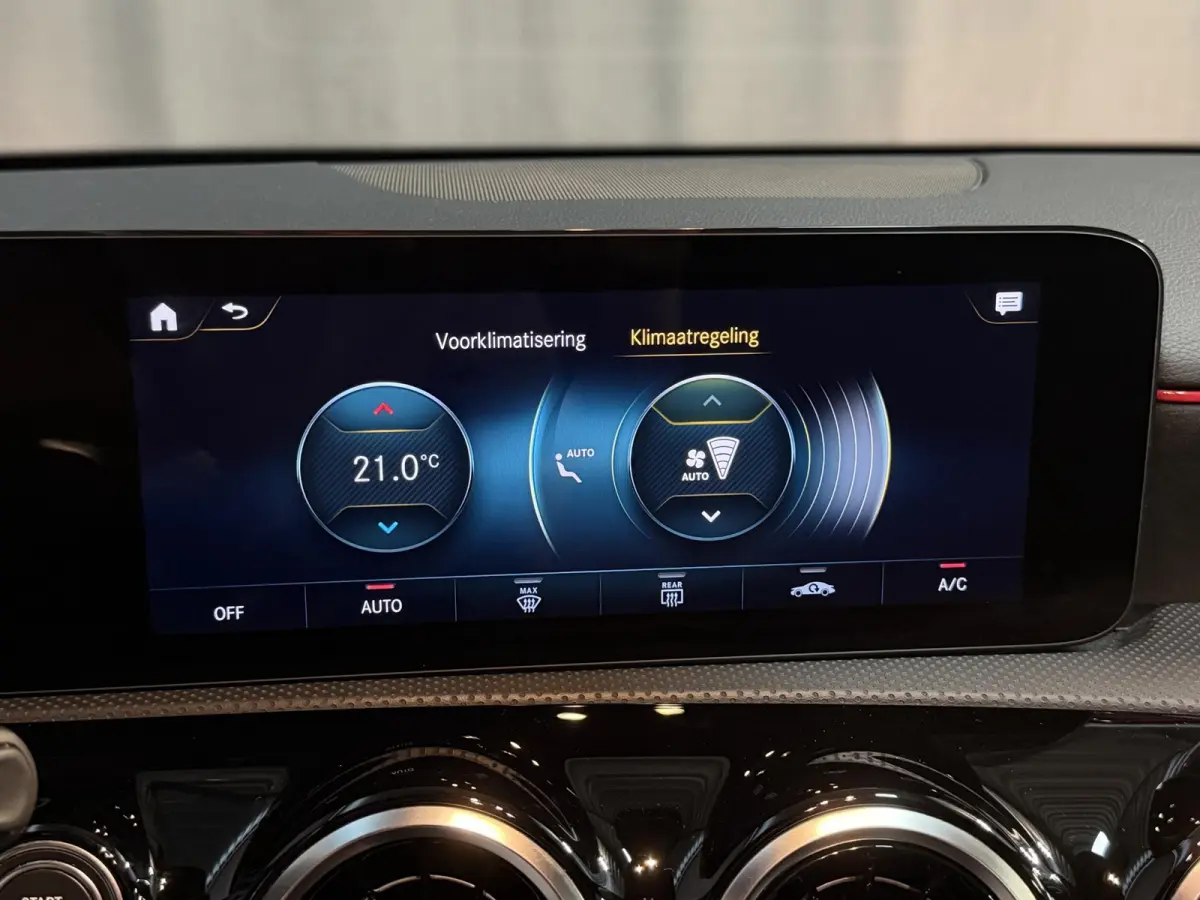 250 e AMG Line 18"/SOH 97%/360 camera/PDC v+a/Stoelverwarming/Apple Carplay & Android Auto/DAB/Navigatie/Climate
