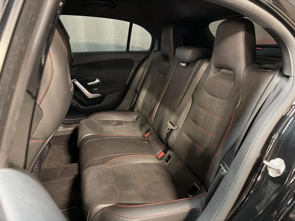250 e AMG Line 18"/SOH 97%/360 camera/PDC v+a/Stoelverwarming/Apple Carplay & Android Auto/DAB/Navigatie/Climate