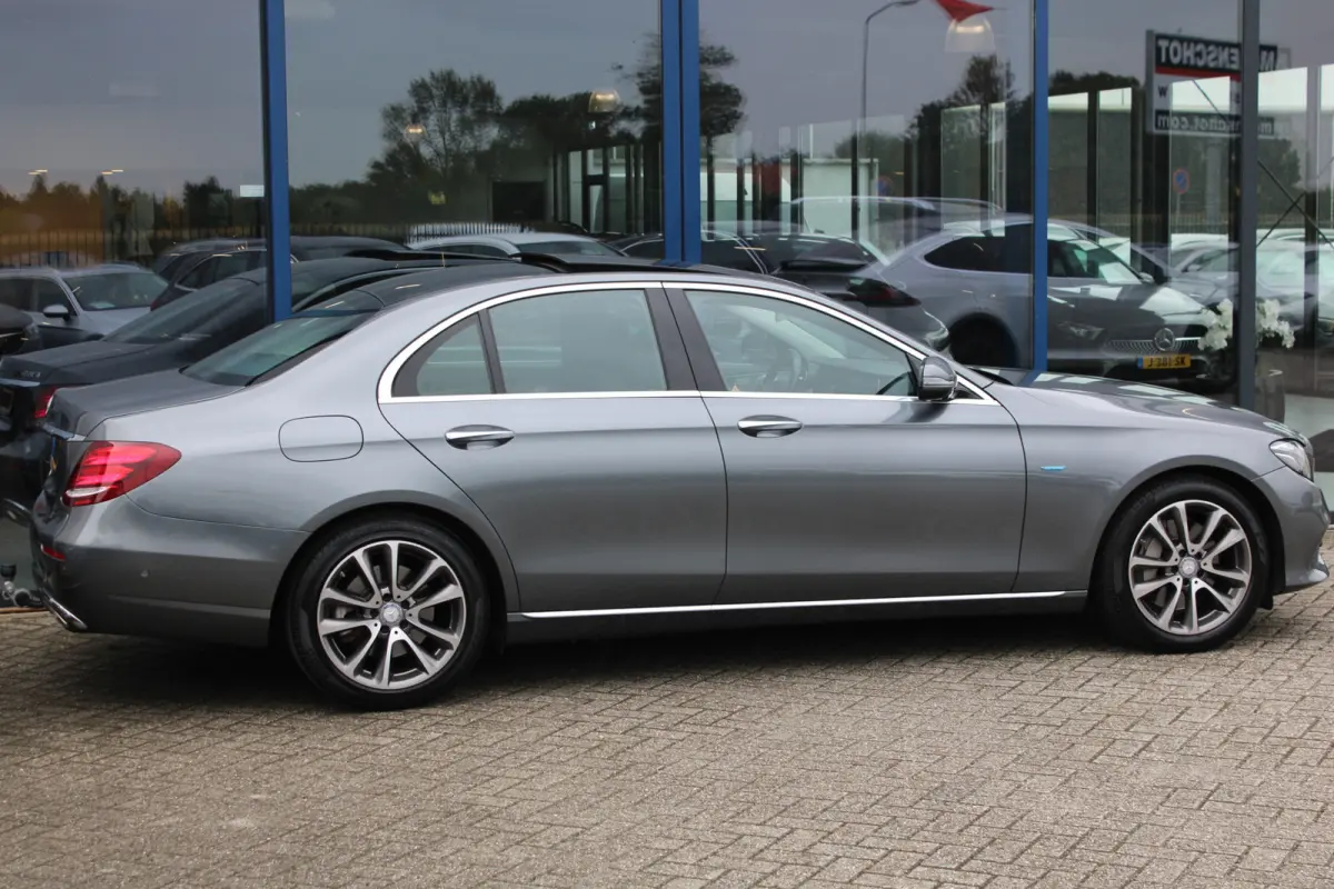 350e Prestige Plus PANORAMADAK BURMESTER LEDER MEMORY DISTRONIC CARPLAY KEY-LESS GO 360-CAMERA TREKHAAK