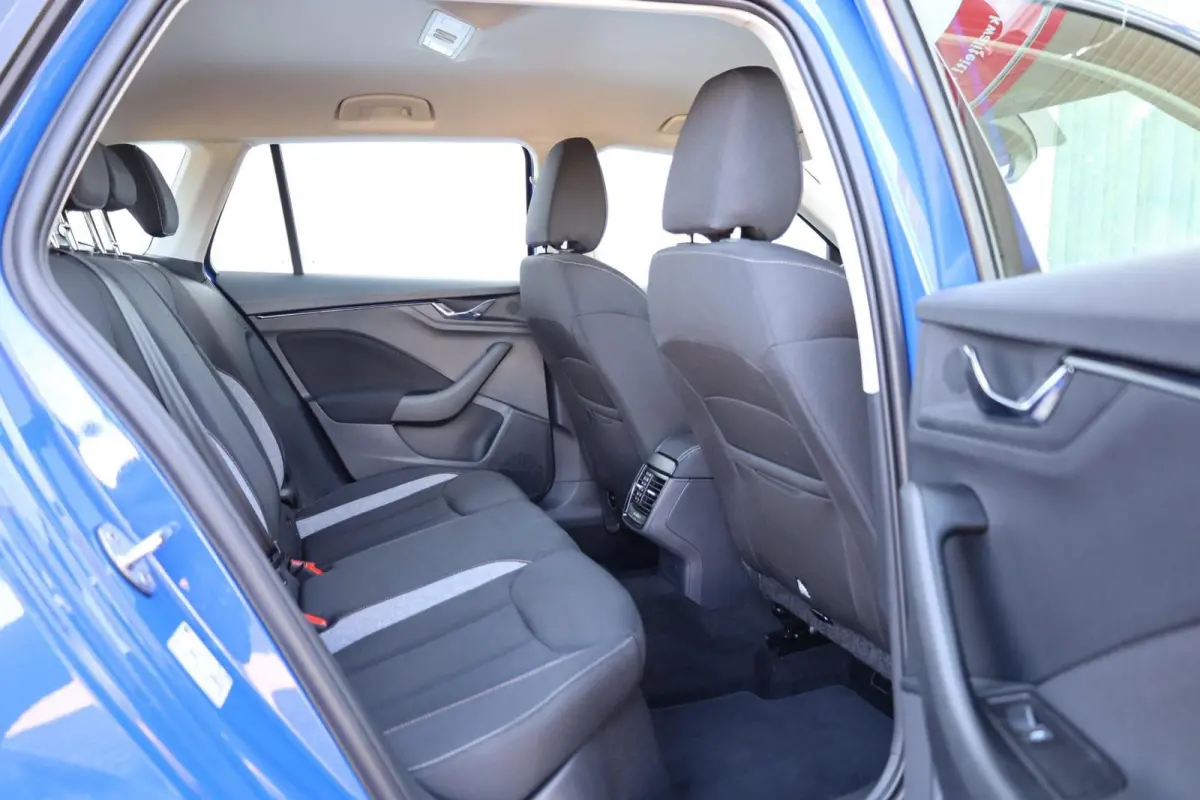 1.0 TSI 115pk Selection | Apple Carplay & Android Auto | Cruise Control | Climate Control | Parkeersensoren Achter