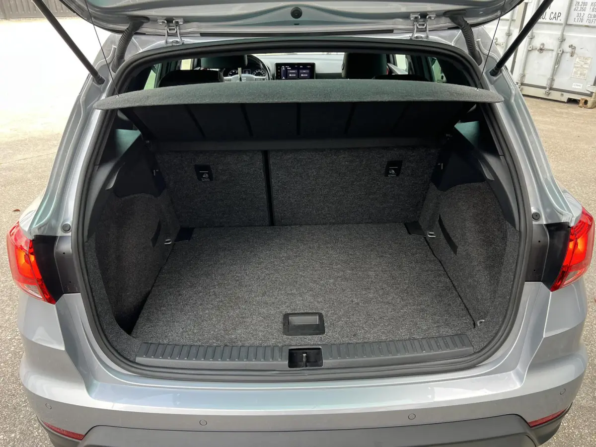 1.0 TSI FR Business Connect Stoelverwarming Carplay Camera