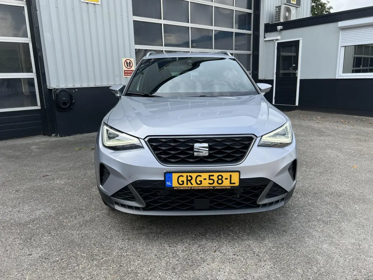 1.0 TSI FR Business Connect Stoelverwarming Carplay Camera