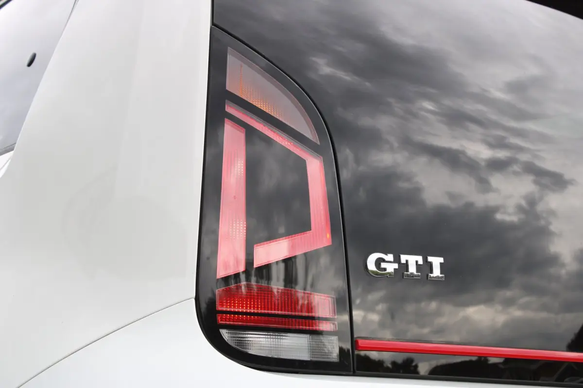 Up! 1.0 GTI BeatsAudio Panodak Camera RIJKLAAR