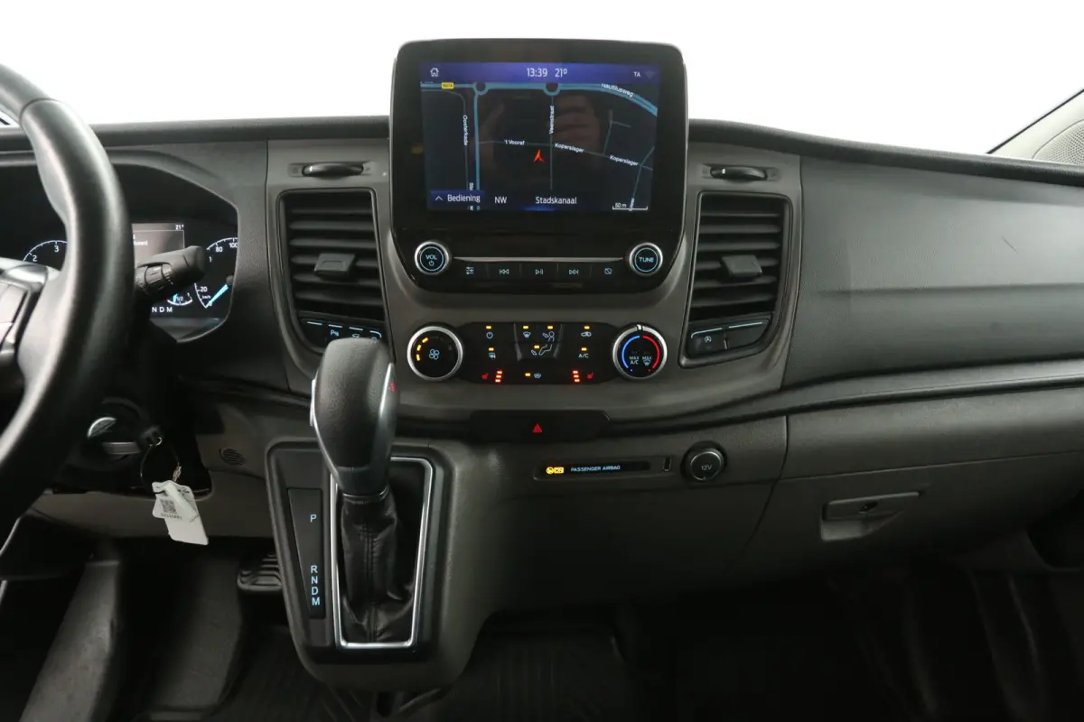 2.0 TDCI L2H2 | Automaat | Airco | Camera | 3 Zits | Cruise | Carplay | Parkeersens.