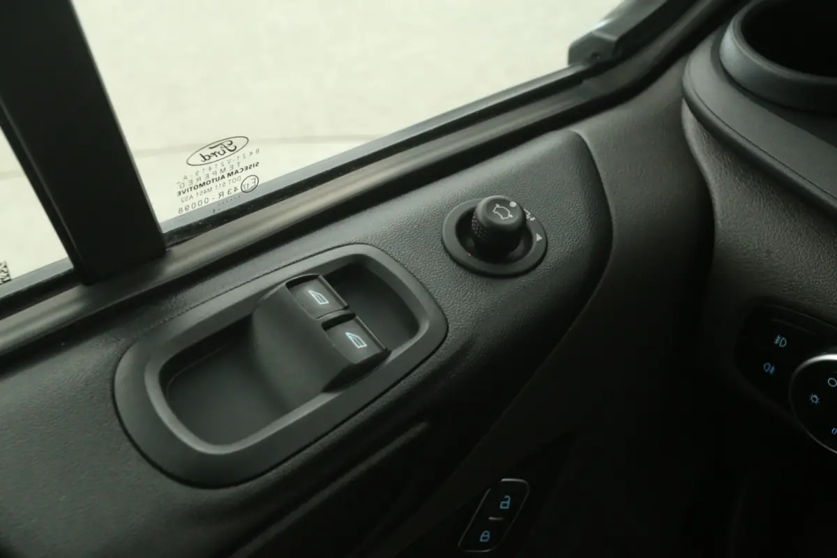 2.0 TDCI L2H2 | Automaat | Airco | Camera | 3 Zits | Cruise | Carplay | Parkeersens.