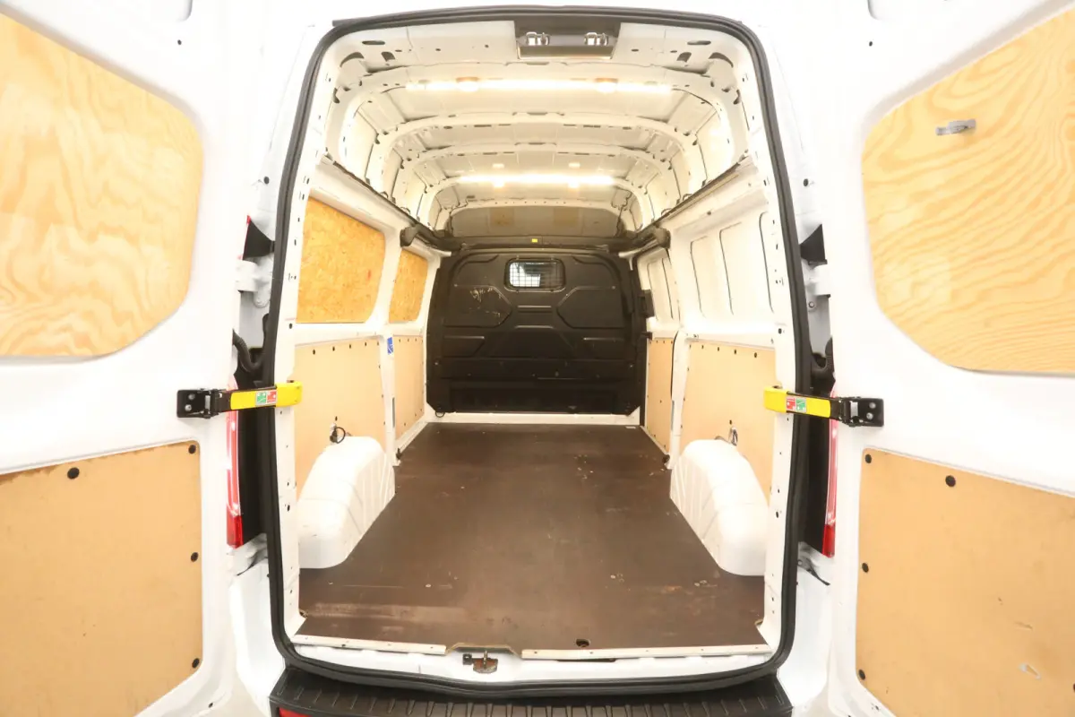 2.0 TDCI L2H2 | Automaat | Airco | Camera | 3 Zits | Cruise | Carplay | Parkeersens.