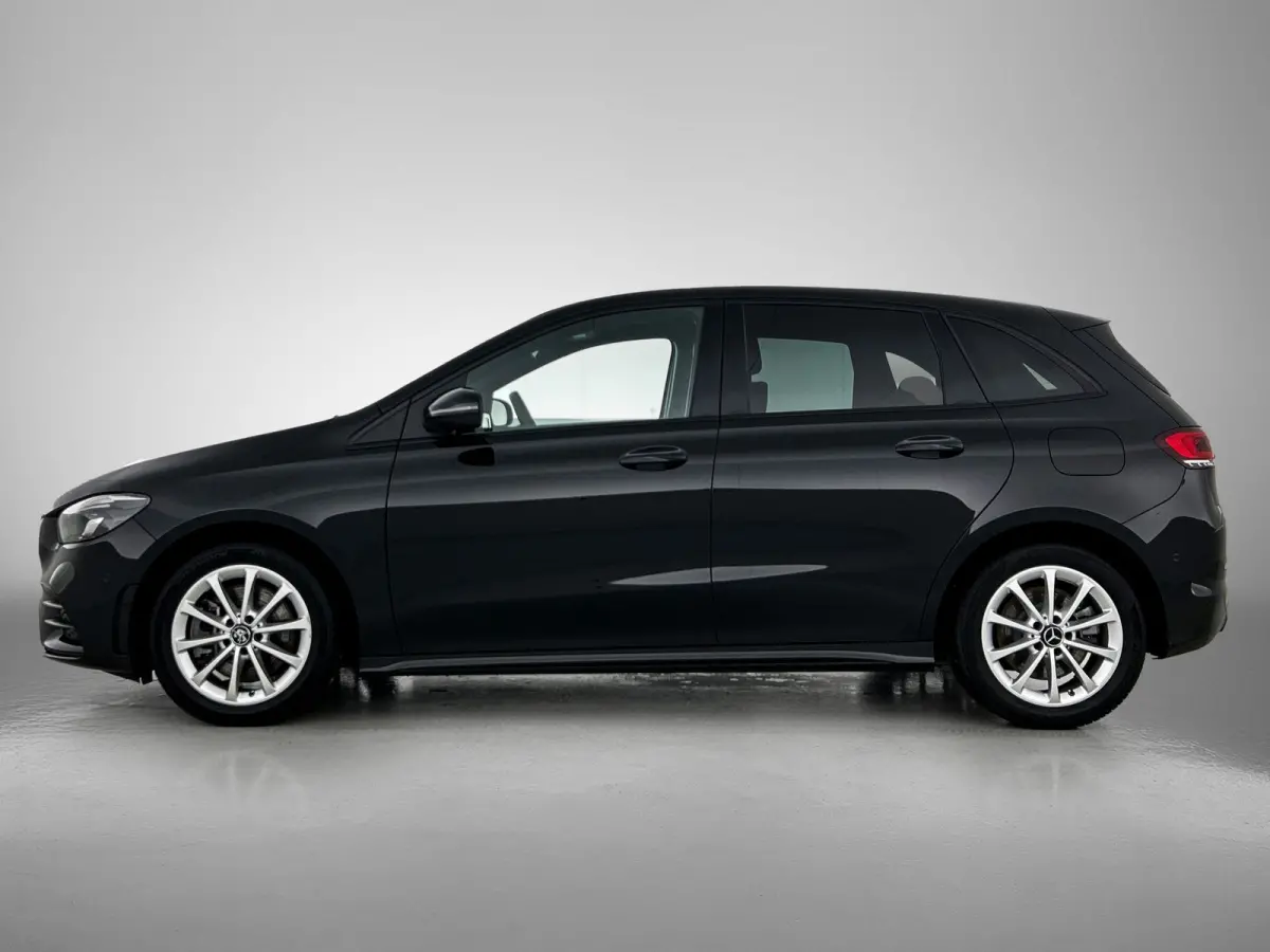 250 e Hybride Premium Design AMG line / 1/2 Leder / Stoelverwarming / Pdc+Camera / Navigatie / Apk 01-2028