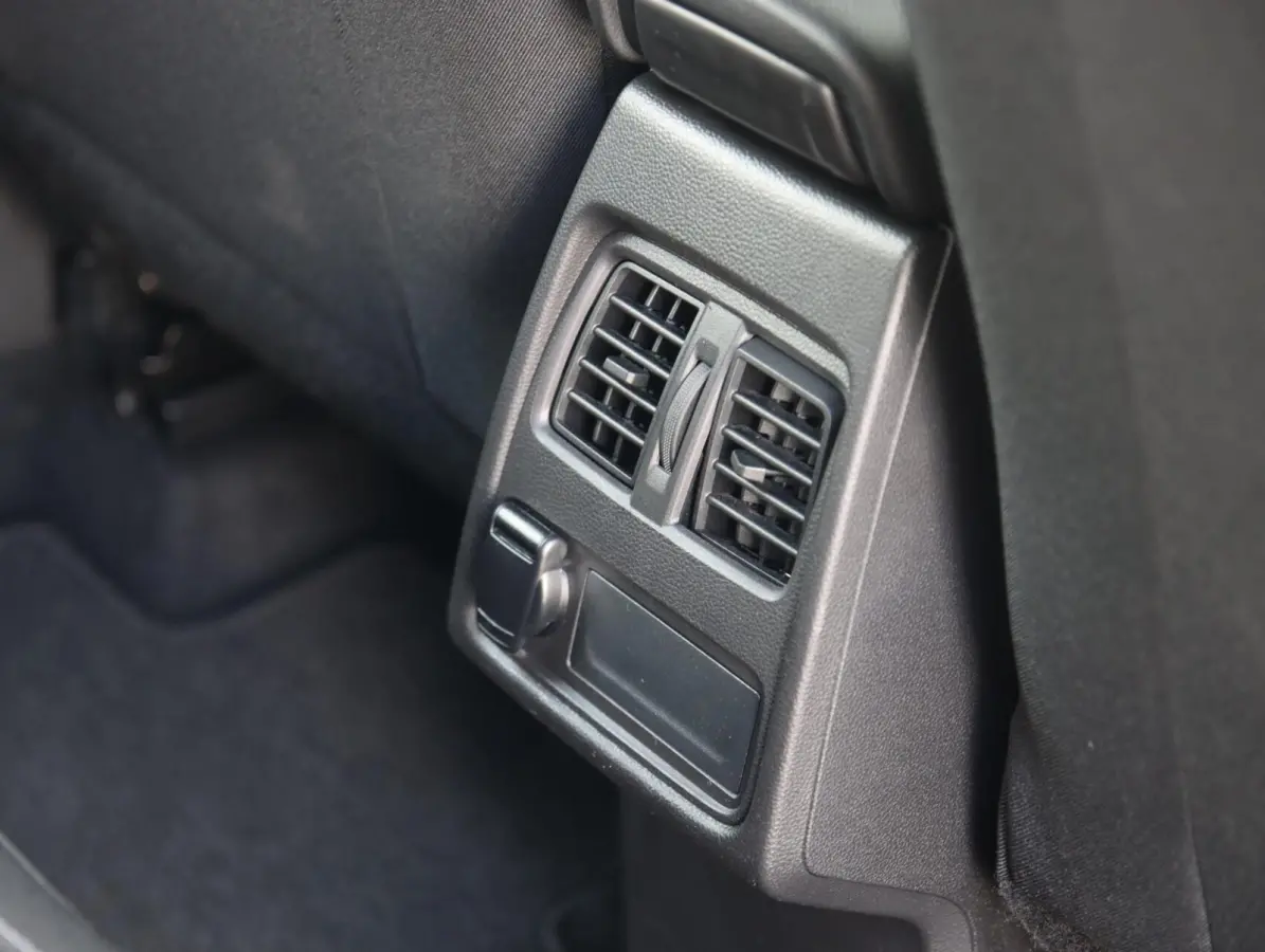 1.0 TCe 90 Zen | Trekhaak | Apple Carplay | All-seasonbanden