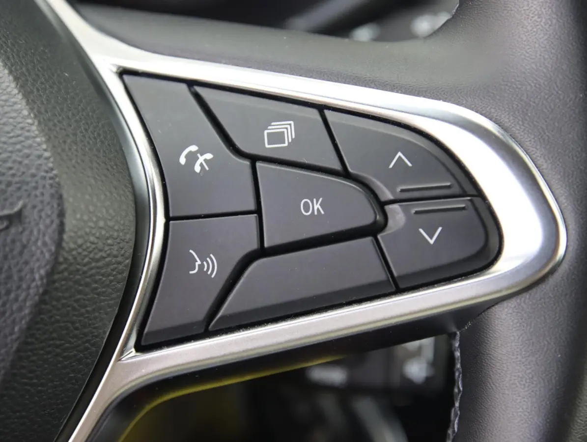 1.0 TCe 90 Zen | Trekhaak | Apple Carplay | All-seasonbanden