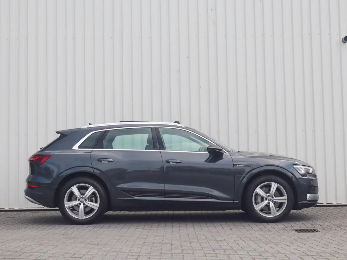 50 313pk quattro Launch edition plus 71 kWh | SoH 97% | Panoramadak | Adaptive Cruise | Voorstoelen Verwarmd | 20'' Lichtmetalen Velgen