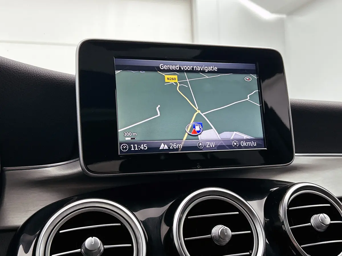 160 Amg Line / Panoramadak / Nightpakket / Leder / Pdc.+Camera / Airco-ecc. / Cruise-ctr. / Apk 11-2026