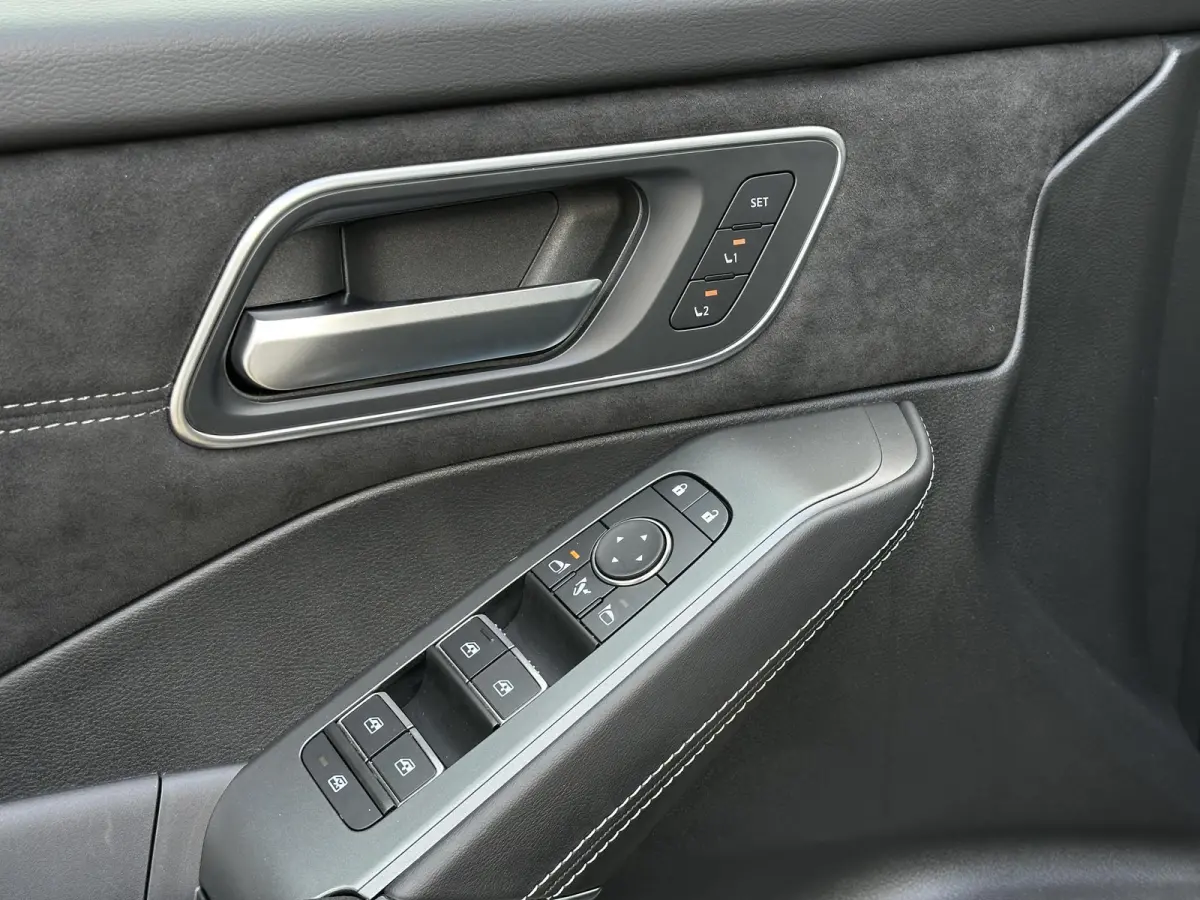 1.3 MHEV Xtronic Tekna Plus | BOSE/Nappa Leder/Head-Up/Massage/360° camera/Adapt.Cruise
