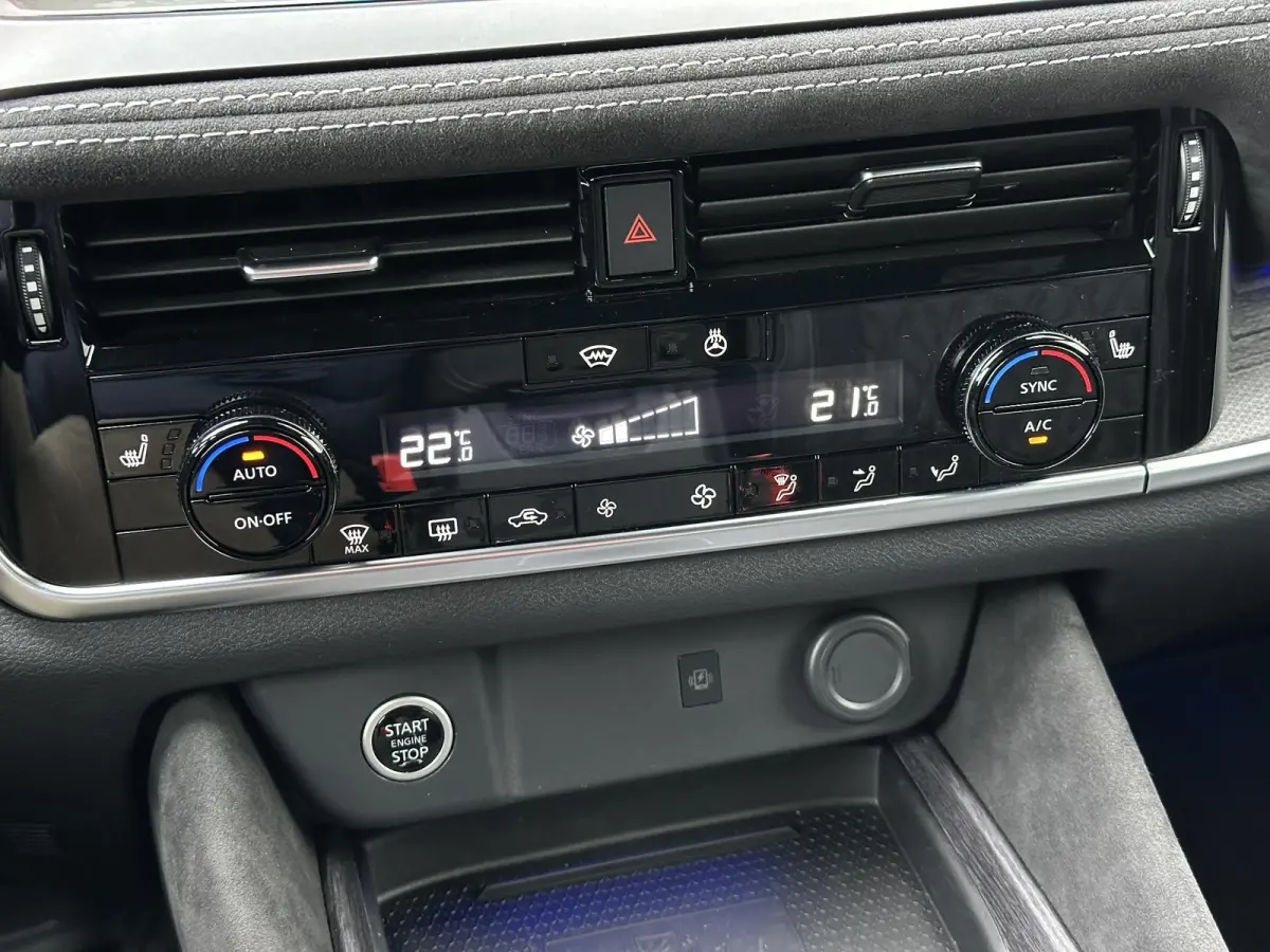 1.3 MHEV Xtronic Tekna Plus | BOSE/Nappa Leder/Head-Up/Massage/360° camera/Adapt.Cruise