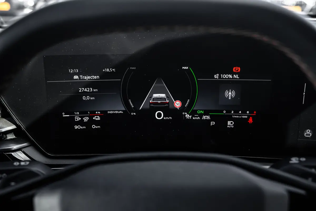 Avant 2.0 quattro S edition Competition | Bang & Olufsen | Trekhaak | HUD | 360 Camera | Memory | | Alarm klasse 1(startblokkering) | Apple Carplay/Android Auto|telefoonintegratie premium | 