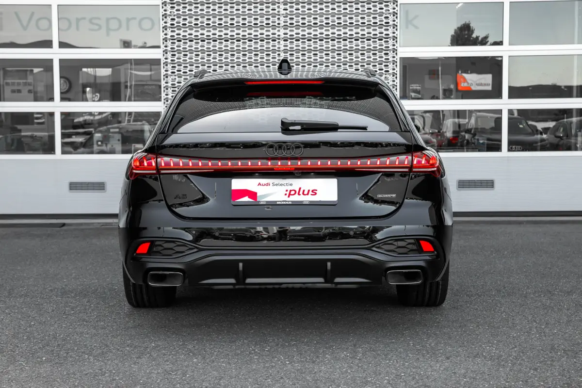 Avant 2.0 quattro S edition Competition | Bang & Olufsen | Trekhaak | HUD | 360 Camera | Memory | | Alarm klasse 1(startblokkering) | Apple Carplay/Android Auto|telefoonintegratie premium | 