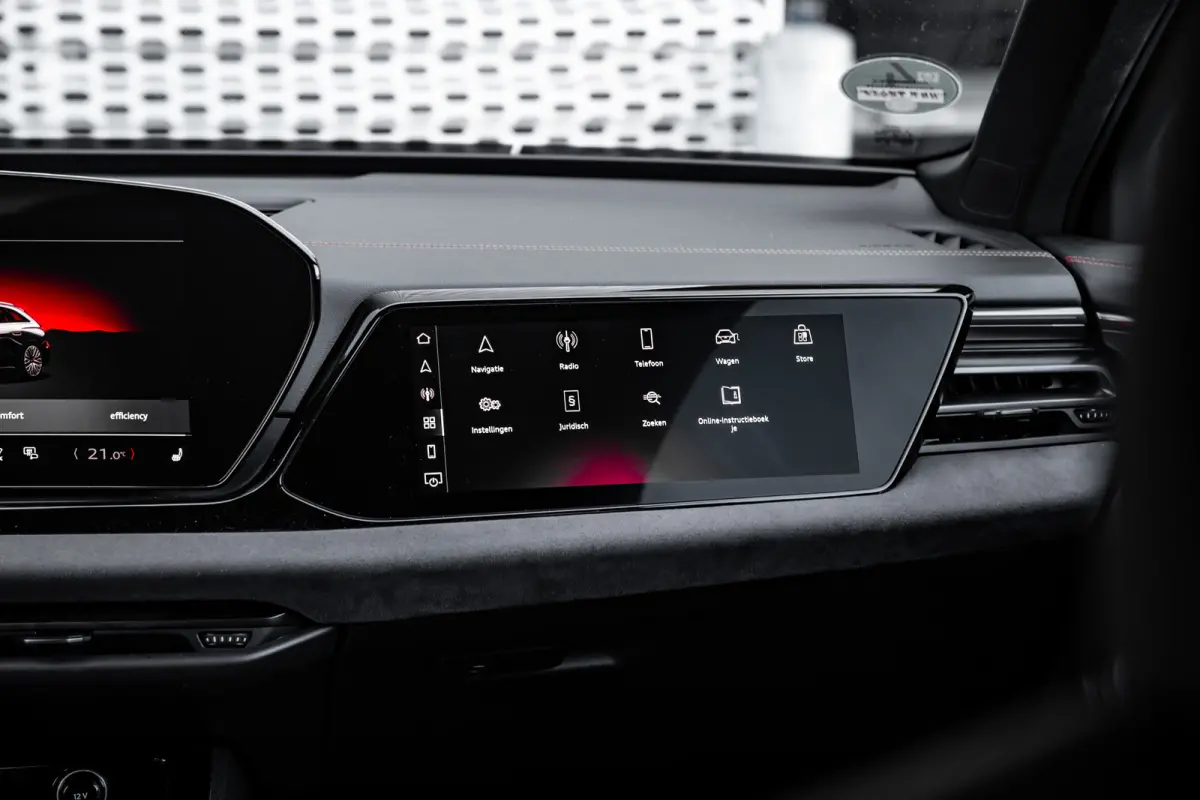 Avant 2.0 quattro S edition Competition | Bang & Olufsen | Trekhaak | HUD | 360 Camera | Memory | | Alarm klasse 1(startblokkering) | Apple Carplay/Android Auto|telefoonintegratie premium | 