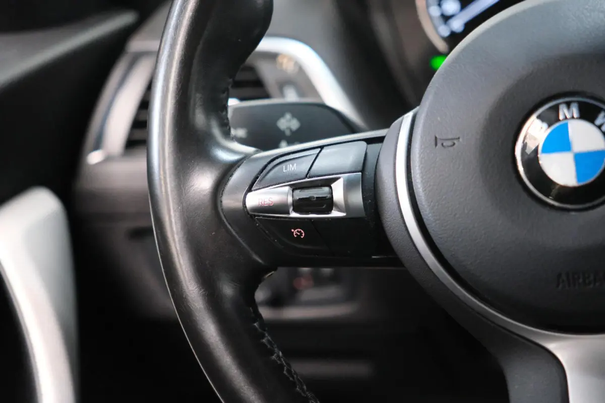 118i M Sport | Zwart leder