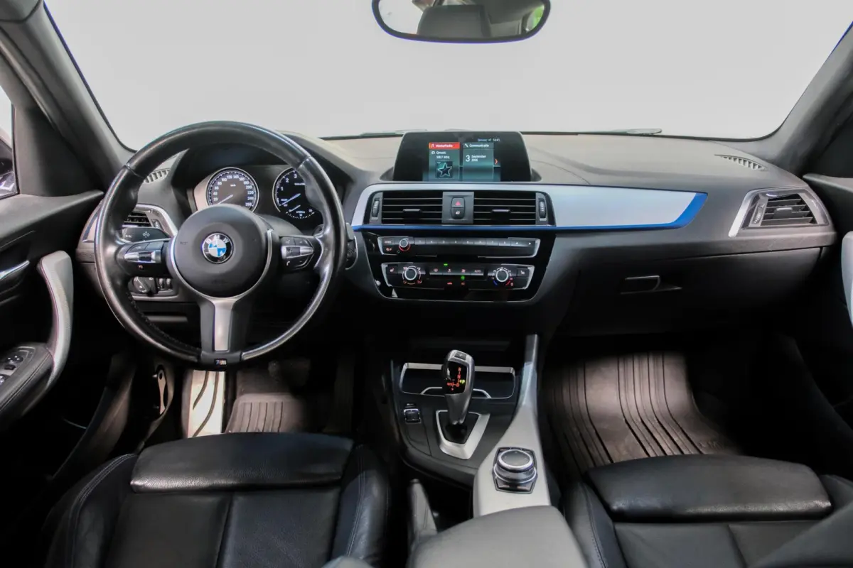 118i M Sport | Zwart leder