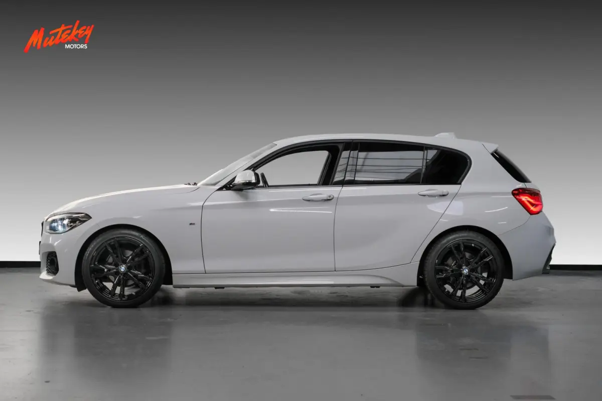 118i M Sport | Zwart leder
