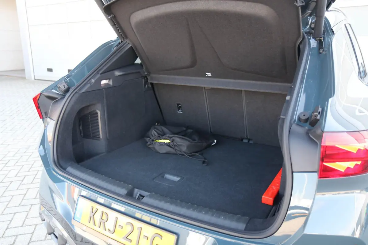 1.5 TSI e-Hybrid 272pk VZ Performance | SoH 100% | Trekhaak | Panoramadak | Sennheiser | 360 Camera