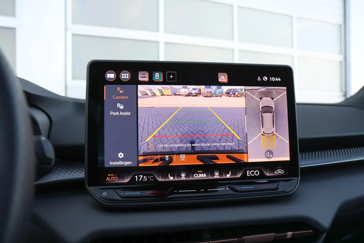 1.5 TSI e-Hybrid 272pk VZ Performance | SoH 100% | Trekhaak | Panoramadak | Sennheiser | 360 Camera