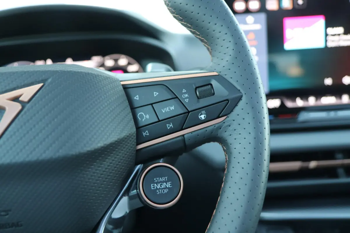 1.5 TSI e-Hybrid 272pk VZ Performance | SoH 100% | Trekhaak | Panoramadak | Sennheiser | 360 Camera