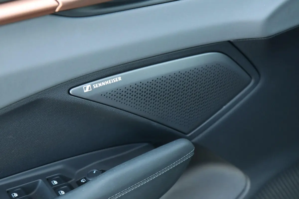 1.5 TSI e-Hybrid 272pk VZ Performance | SoH 100% | Trekhaak | Panoramadak | Sennheiser | 360 Camera