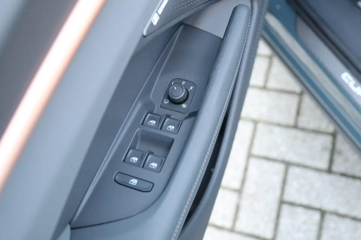 1.5 TSI e-Hybrid 272pk VZ Performance | SoH 100% | Trekhaak | Panoramadak | Sennheiser | 360 Camera