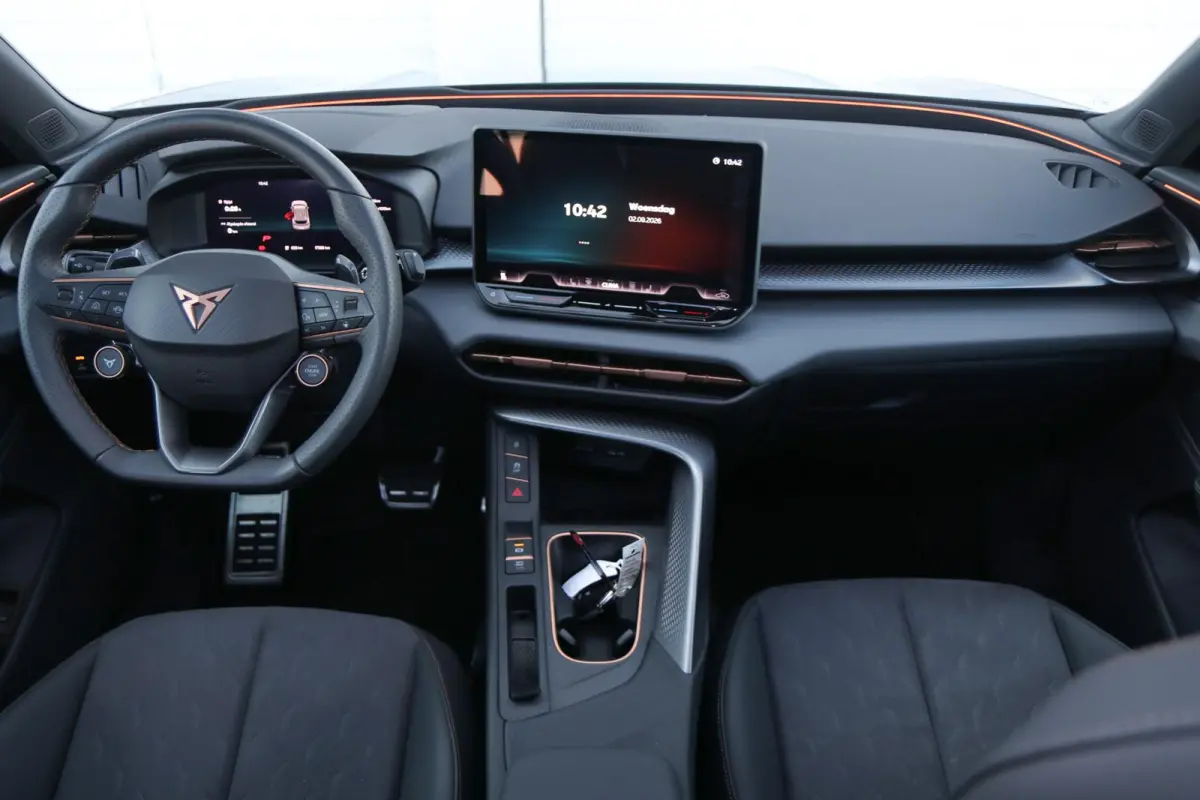 1.5 TSI e-Hybrid 272pk VZ Performance | SoH 100% | Trekhaak | Panoramadak | Sennheiser | 360 Camera