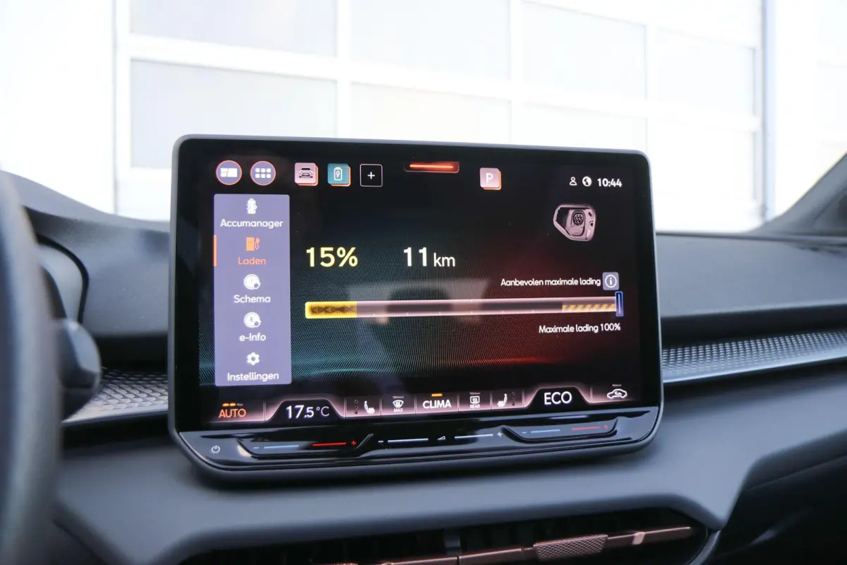 1.5 TSI e-Hybrid 272pk VZ Performance | SoH 100% | Trekhaak | Panoramadak | Sennheiser | 360 Camera