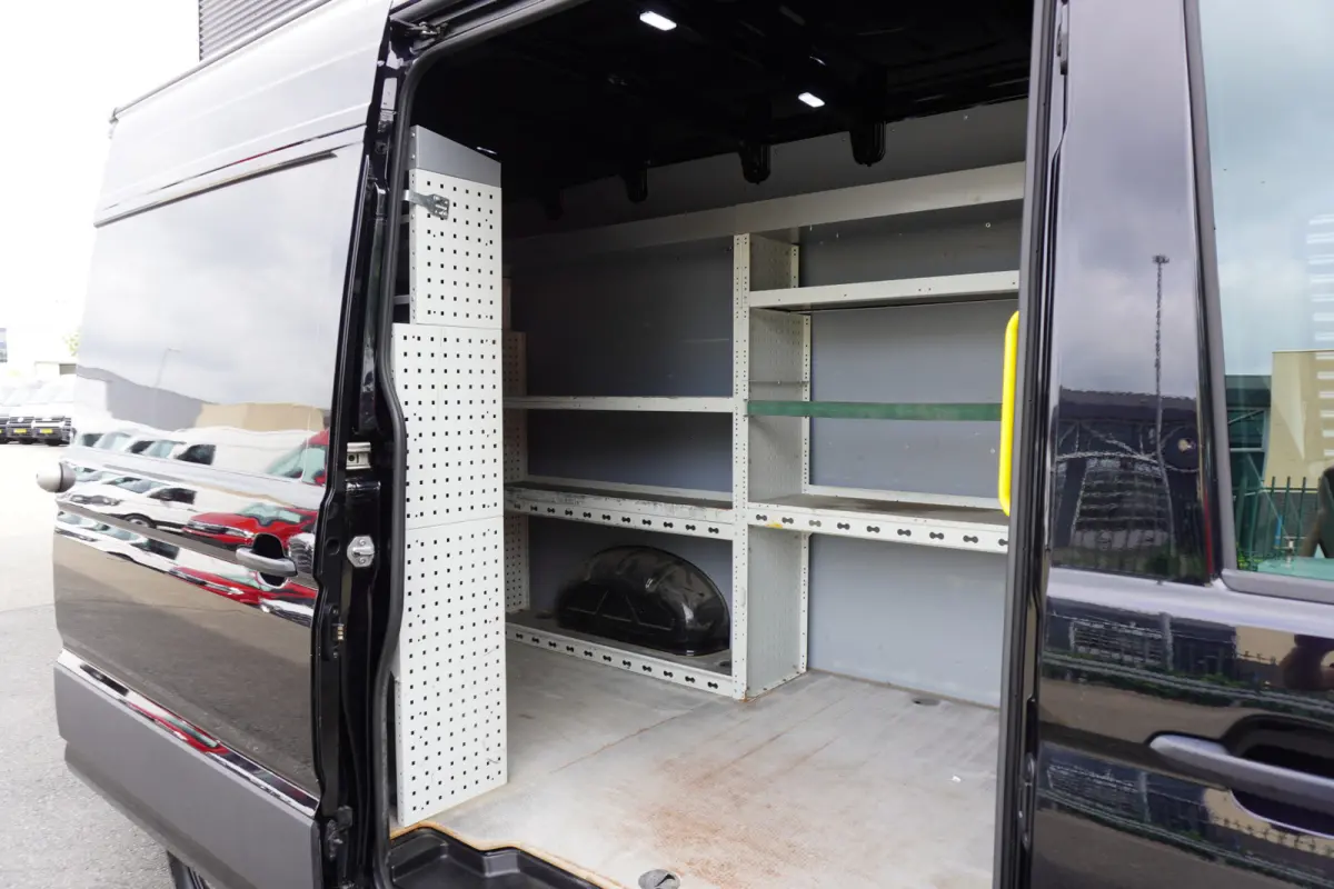 180pk Automaat L3H3/L2H2 Navigatie Camera Parkeersensoren Trekhaak Cruise control Imperiaal
