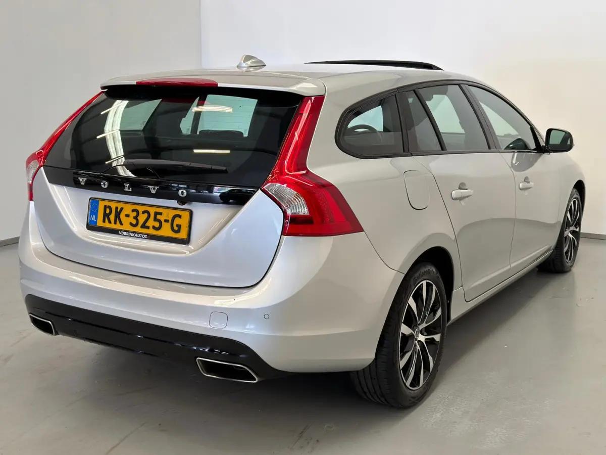 2.0 D3 Polar+ Dynamic / 1e eig. / NL-auto / Schuifdak