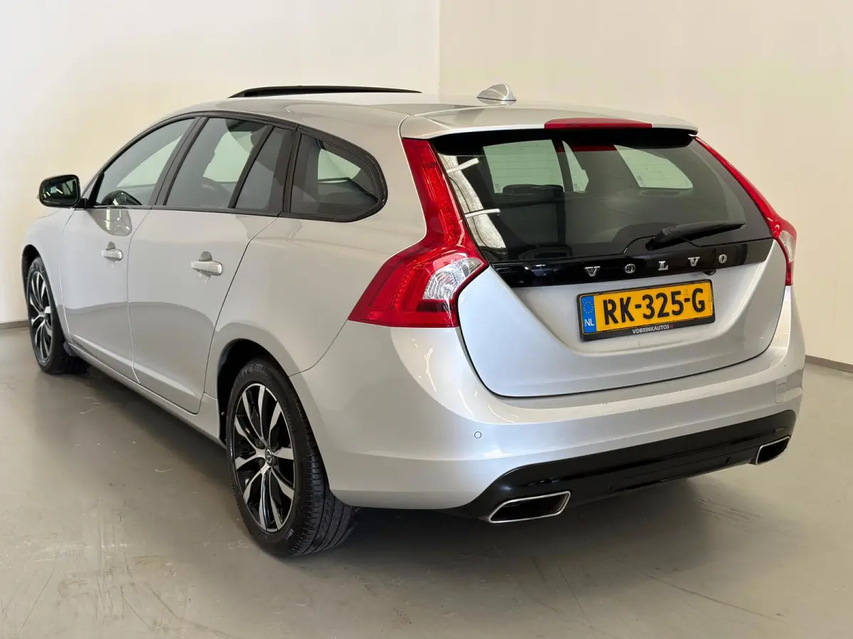 2.0 D3 Polar+ Dynamic / 1e eig. / NL-auto / Schuifdak