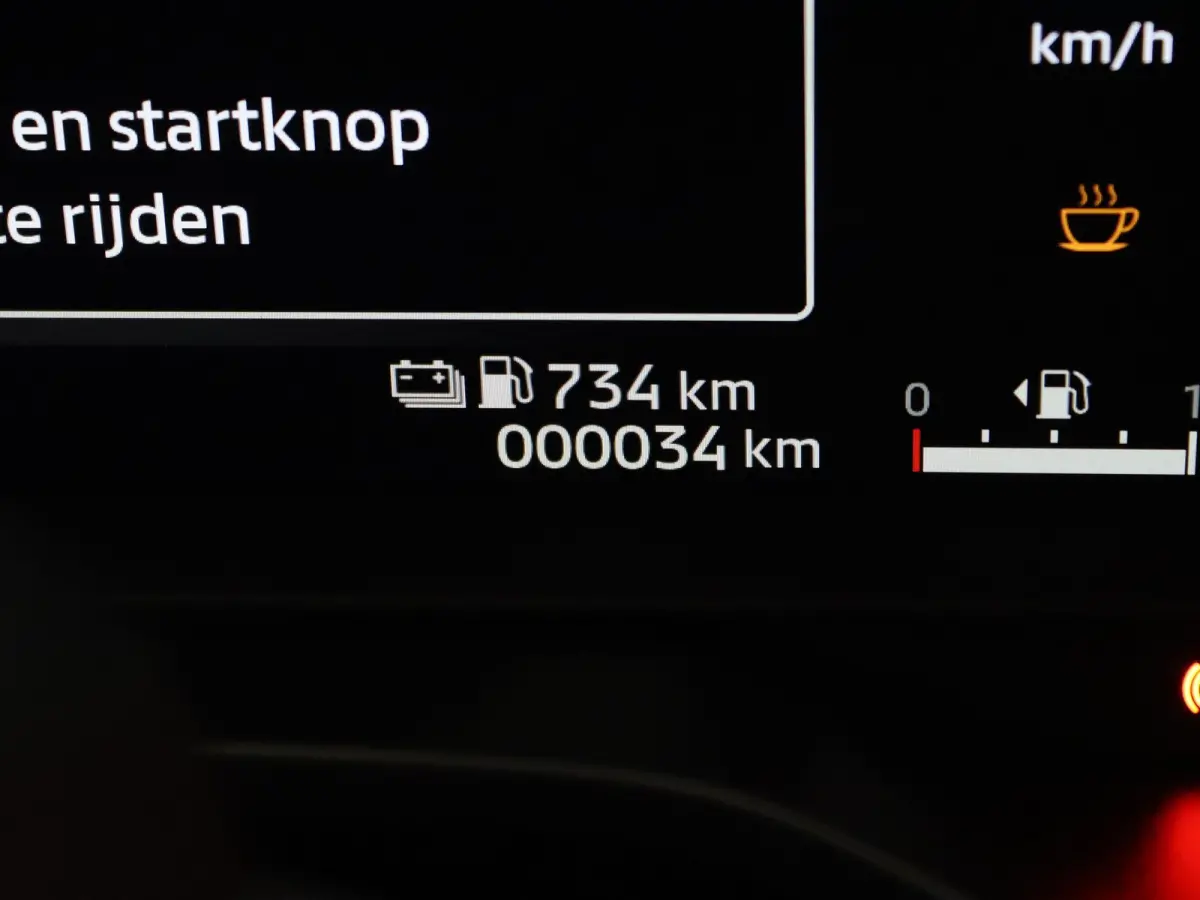 306pk PHEV First Edition Apple Carplay/Android Auto | Climate