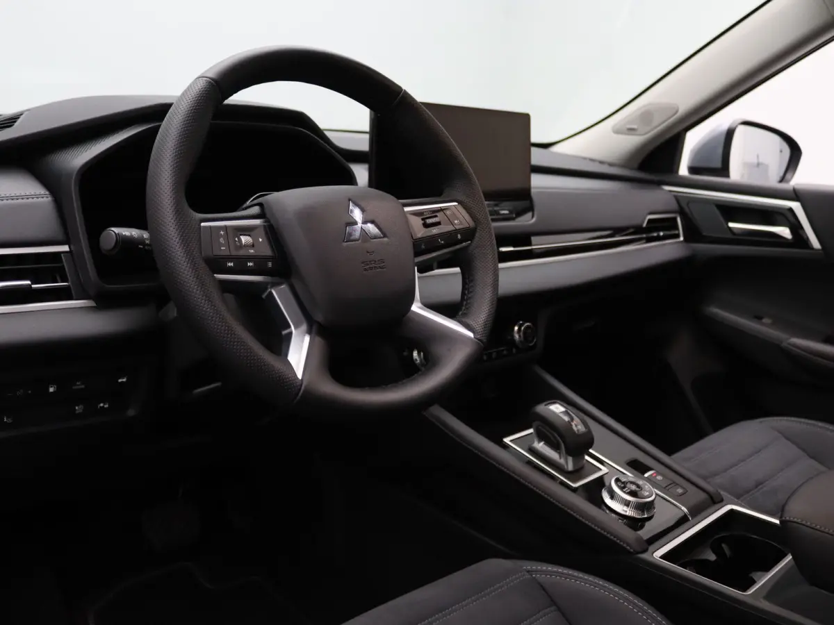 306pk PHEV First Edition Apple Carplay/Android Auto | Climate