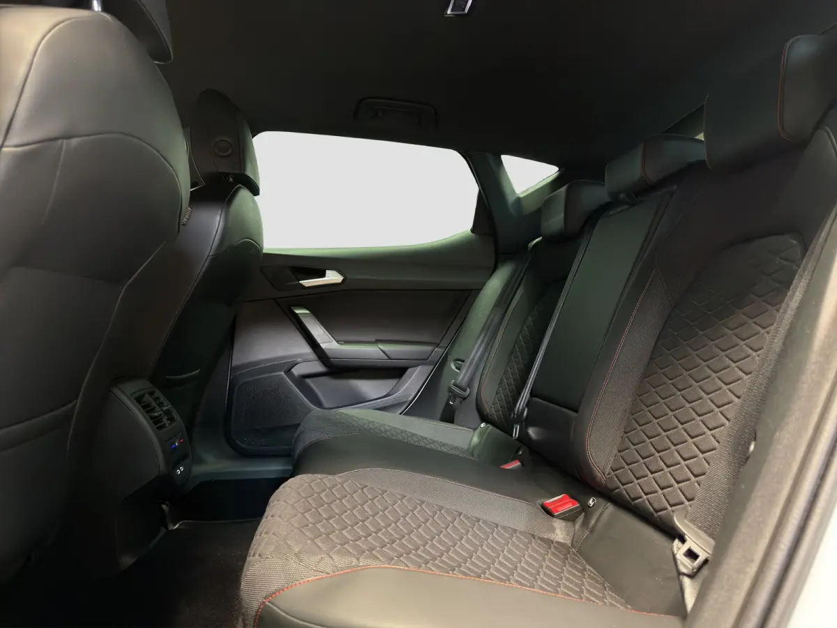 1.4 TSI eHybrid PHEV FR Business Intense|Full Link|Camera|Keyless|Stuur/Stoelverwarming