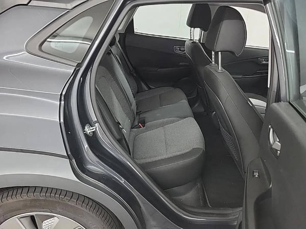 EV COMFORT 64 kWh (100% SOH) I AUTOMAAT I P-CAMERA I APPLE CARPLAY I CRUISE CONTROL