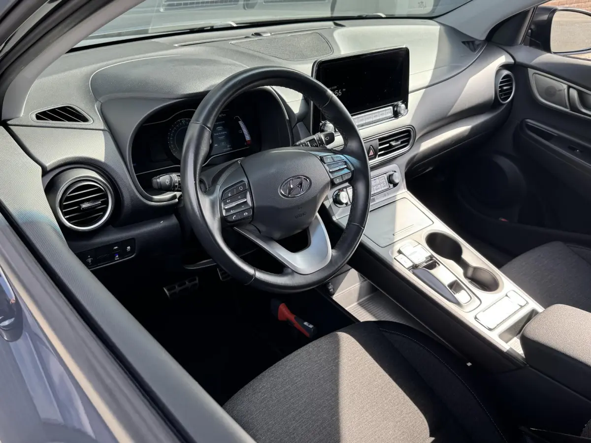EV COMFORT 64 kWh (100% SOH) I AUTOMAAT I P-CAMERA I APPLE CARPLAY I CRUISE CONTROL