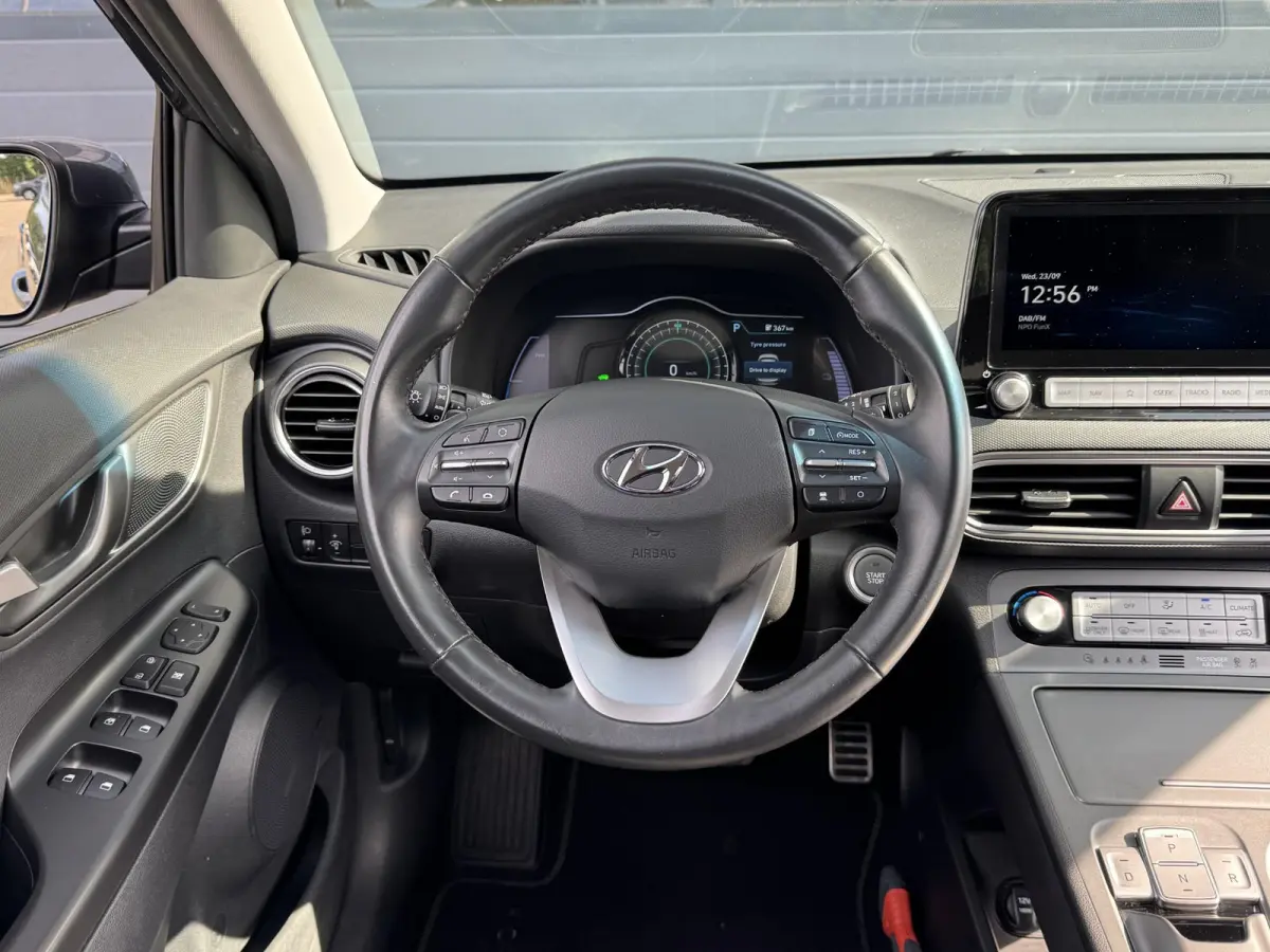EV COMFORT 64 kWh (100% SOH) I AUTOMAAT I P-CAMERA I APPLE CARPLAY I CRUISE CONTROL
