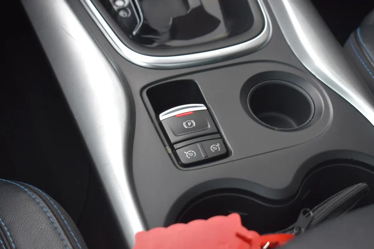 1.2 TCe BOSE 18"'LMV NAVI PANODAK LED NAVI