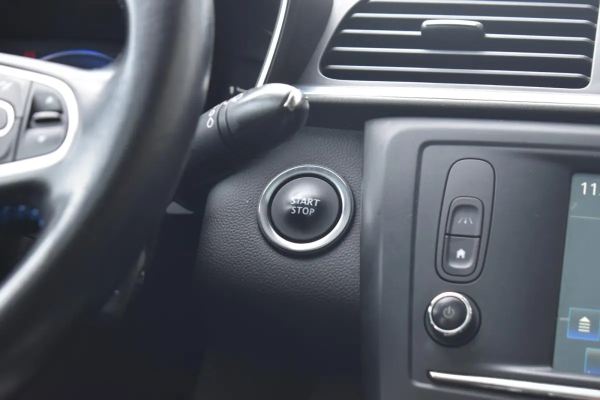 1.2 TCe BOSE 18"'LMV NAVI PANODAK LED NAVI