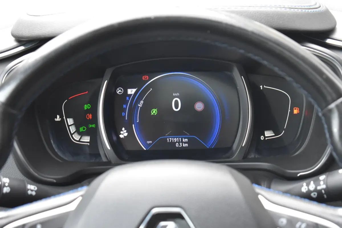 1.2 TCe BOSE 18"'LMV NAVI PANODAK LED NAVI