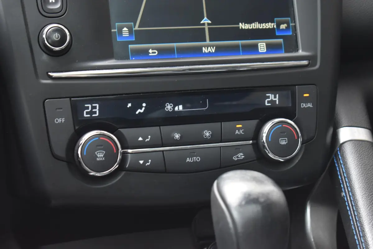 1.2 TCe BOSE 18"'LMV NAVI PANODAK LED NAVI