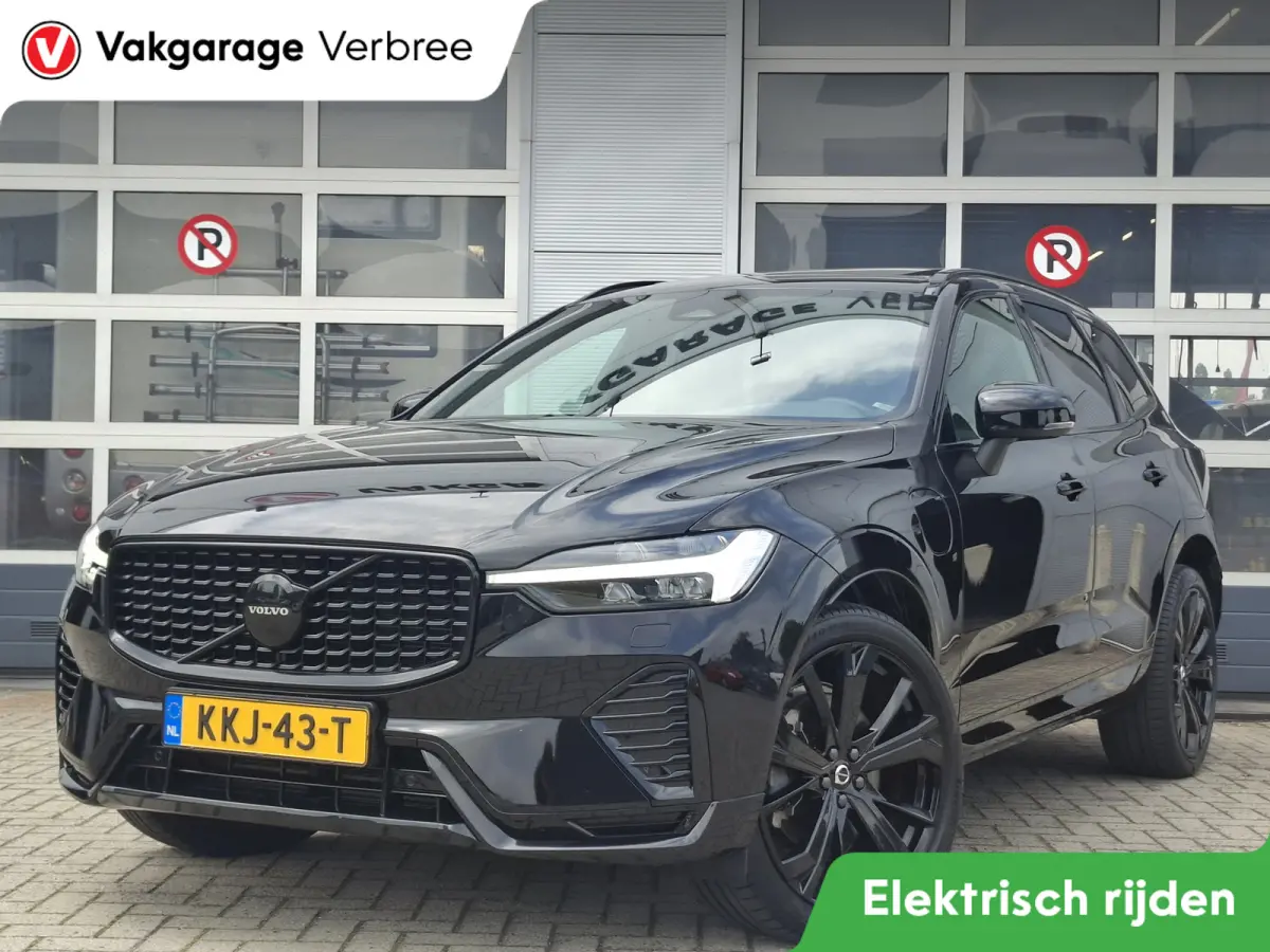 2.0 T6 Plug-in hybrid AWD Plus Black Edition | Panoramadak | Wegklapbare trekhaak | LED koplampen |