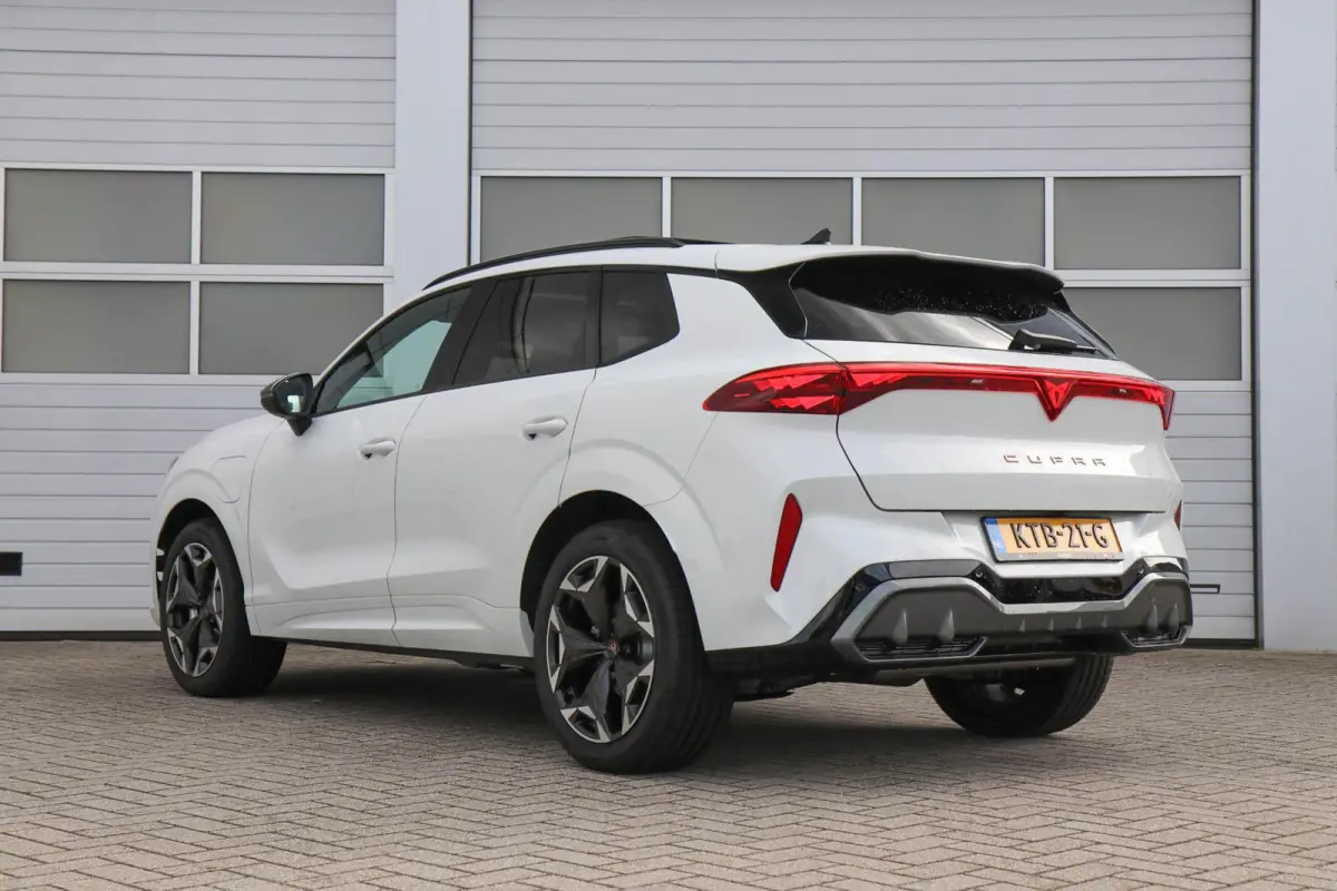 1.5 TSI 204pk e-Hybrid | Trekhaak | Panoramadak | Stoelverwarming | Achteruitrijcamera | Full Link