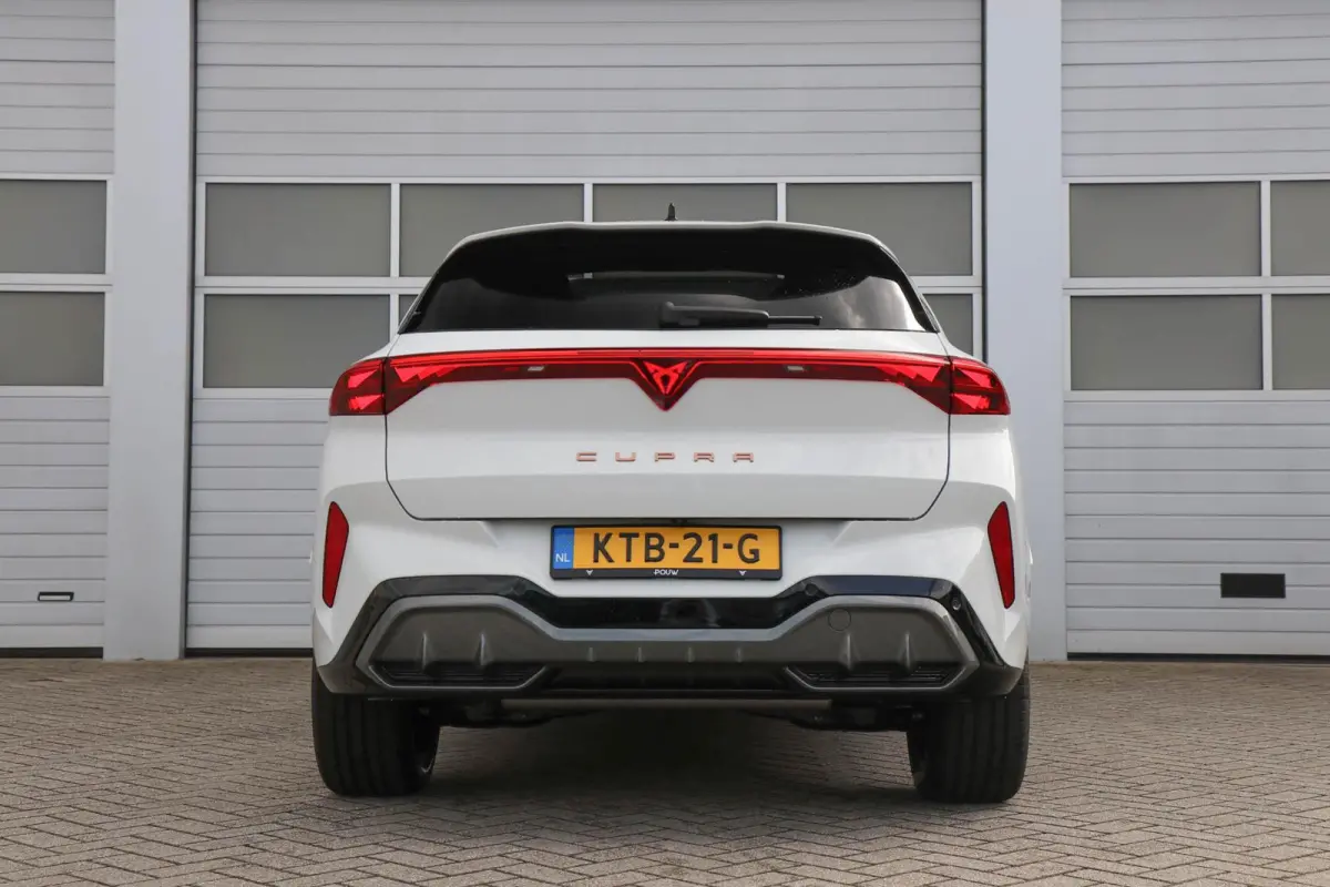 1.5 TSI 204pk e-Hybrid | Trekhaak | Panoramadak | Stoelverwarming | Achteruitrijcamera | Full Link