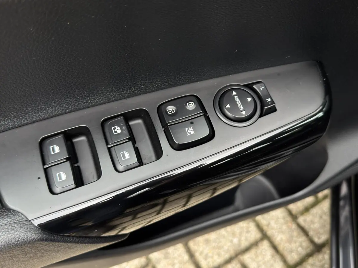 1.0 DPi DynamicLine|Automaat|Camera|Carplay|Cruise|Navi|