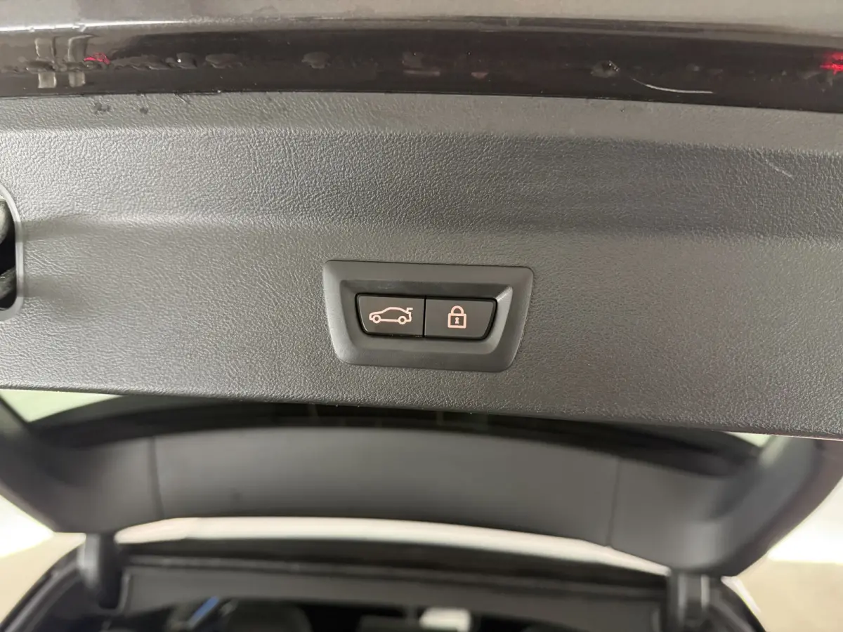 High Executive 80 kWh M-Sport | Snelladen | SOH 93% | H/K | Pano | 360° | Virtual | HuD | Memory | Sfeer